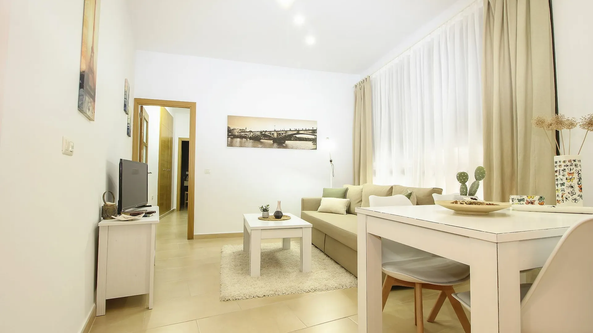 Deluxe Apartment San Julian With Parking Sewilla