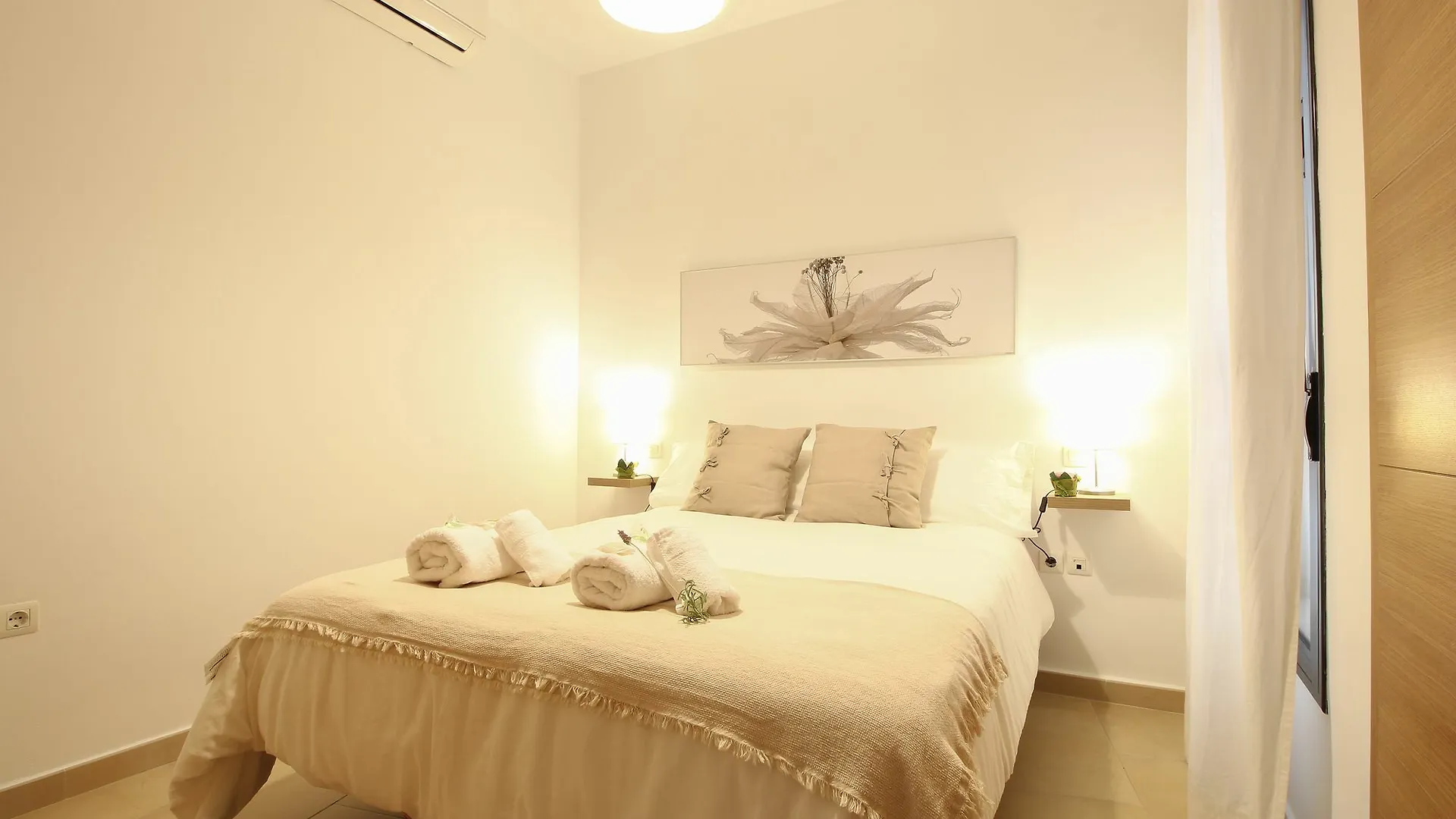 Deluxe Apartment San Julian With Parking Sevilla İspanya