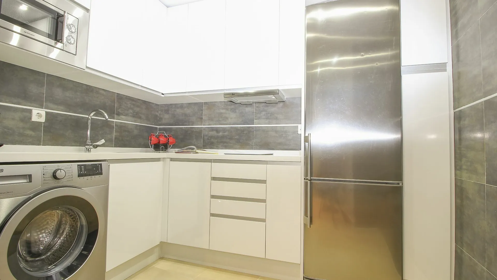 Deluxe Apartment San Julian With Parking Sevilla 0*,