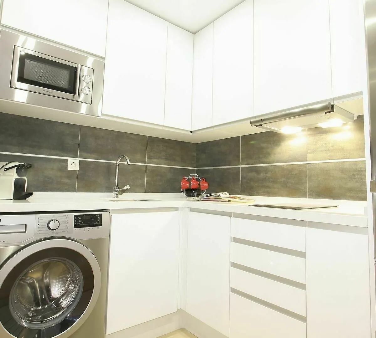 Deluxe Apartment San Julian With Parking Sevilla 0*,  İspanya