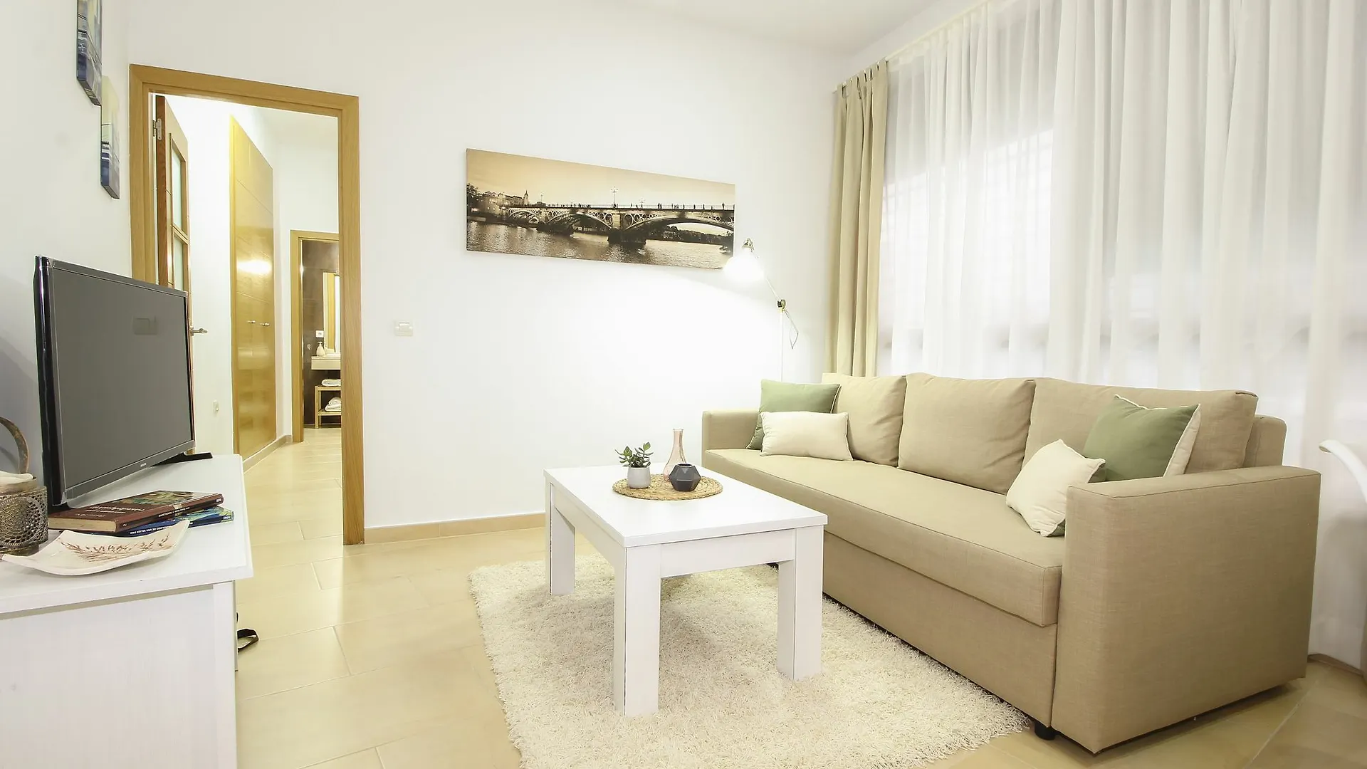 Deluxe Apartment San Julian With Parking Sevilla